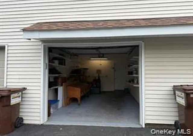Homes for sale in Warwick (town), NY | 9 Olde Wagon Rd, Warwick (town), NY 10990 | MLS# 1019511