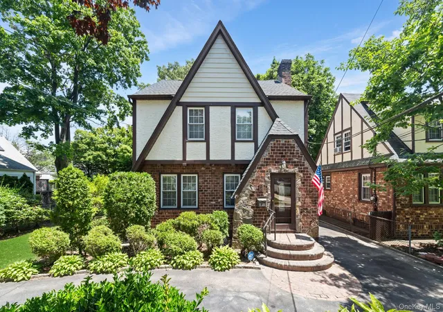 1st image of 36 Lafayette Ave, Lynbrook, NY 11563 | MLS# 1019515