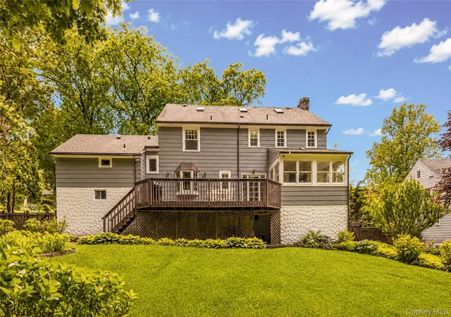 Photo 3 of Single family home for sale at 190 Douglas Pl, Mount Vernon, NY 10552 | MLS# 1019544 | Listing updated on 2026-09-30