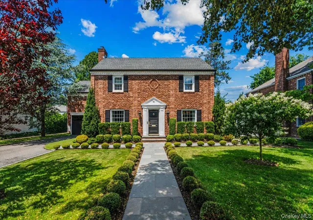 1st image of 93 Kenwood Rd, Garden City, NY 11530 | MLS# 1019552
