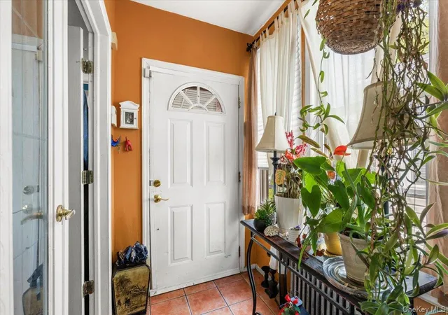 Photo 3 of Single family home for sale at 4212 Wilder Ave, Bronx, NY 10466 | MLS# 1019555 | Listing updated on 2026-08-19