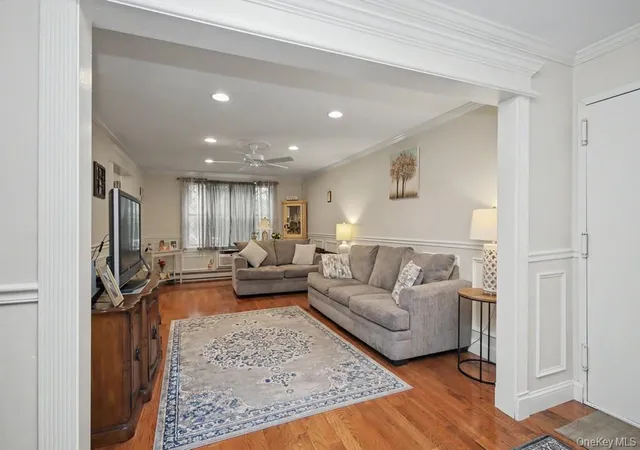 5th image of 636 Sierra Vista Ln, Clarkstown, NY 10989 | MLS# 1019560