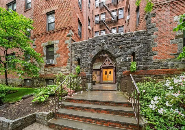Homes for sale in Mount Vernon, NY | 20 William St #1A, Mount Vernon, NY 10552 | MLS# 1019570