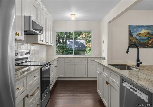 3rd image of 156 Heritage Hls #A, Somers, NY 10589 | MLS# 1019576