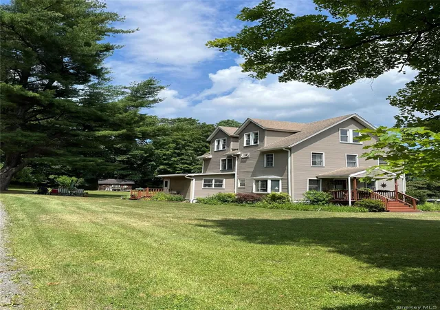 Homes for sale in Wawarsing, NY | 17 Spring St, Wawarsing, NY 12428 | MLS# 1019585