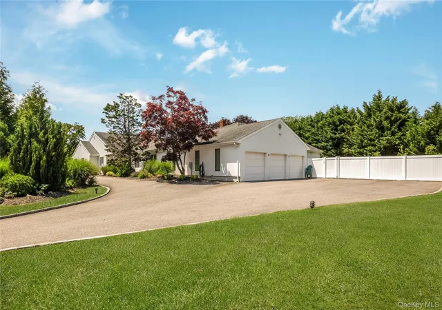 5th image of 6 Twilight Ct, Huntington, NY 11747 | MLS# 1019611