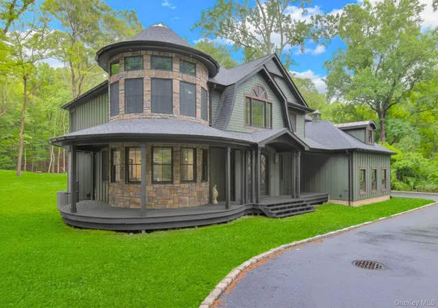 4th image of 301 Old Mill Rd, Smithtown, NY 11780 | MLS# 1019623