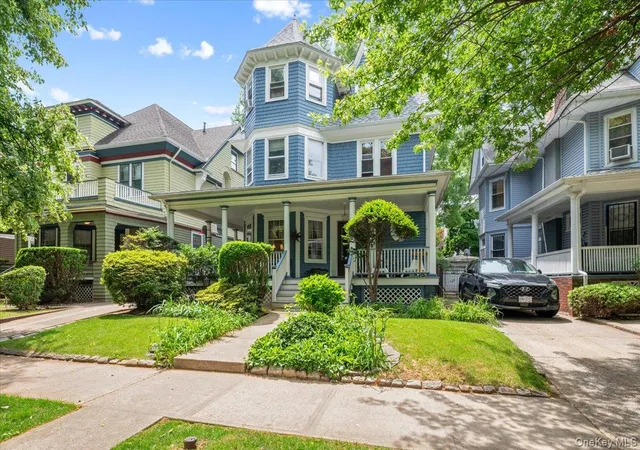 2nd image of 644 E 24th St, Brooklyn, NY 11210 | MLS# 1019626