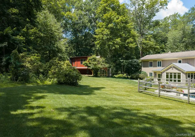 Photo 3 of Sale Pending at 28 Bayberry Ln, Mount Kisco, NY 10549 | MLS# 1019643 | Listing updated on 2026-08-19