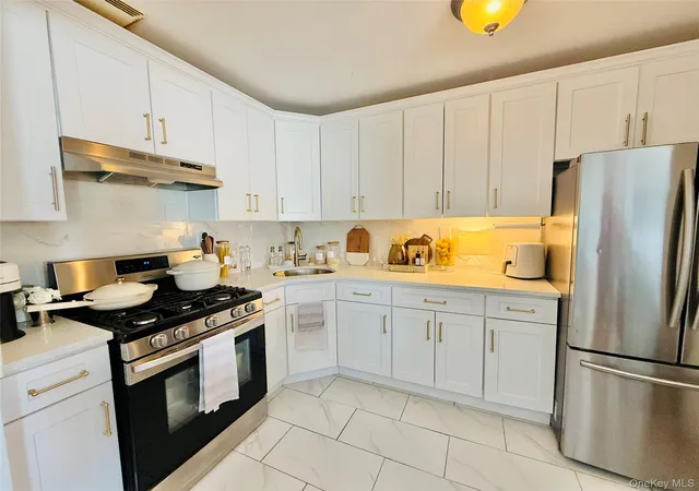 2nd image of 3227 Philip Ave, Bronx, NY 10465 | MLS# 1019648