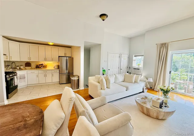 3rd image of 3227 Philip Ave, Bronx, NY 10465 | MLS# 1019648