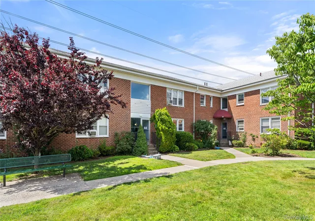 Homes for sale in Yonkers, NY | 44 Winchester Ave #1B, Yonkers, NY 10710 | MLS# 1019667