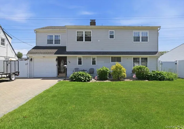 2nd image of 30 Universe Dr, Hempstead, NY 11756 | MLS# 1019681