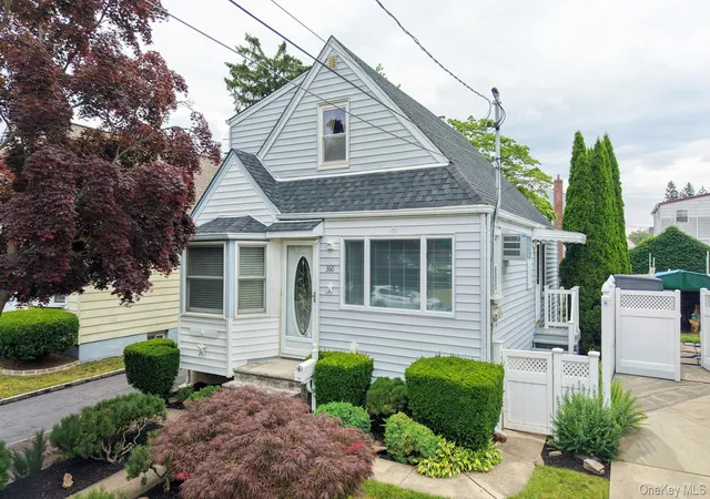 Homes for sale in Hempstead, NY | 360 Grand Ave, Hempstead, NY 11552 | MLS# 1019684
