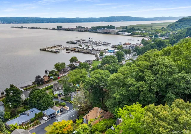 Photo 3 of Single family home for sale at 35 Upper Ritie St, Piermont, NY 10968 | MLS# 1019697 | Listing updated on 2026-09-04