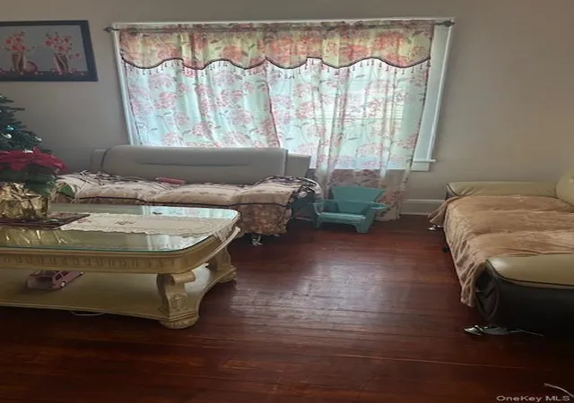 2nd image of 737 Stowe Ave, Hempstead, NY 11510 | MLS# 1019728