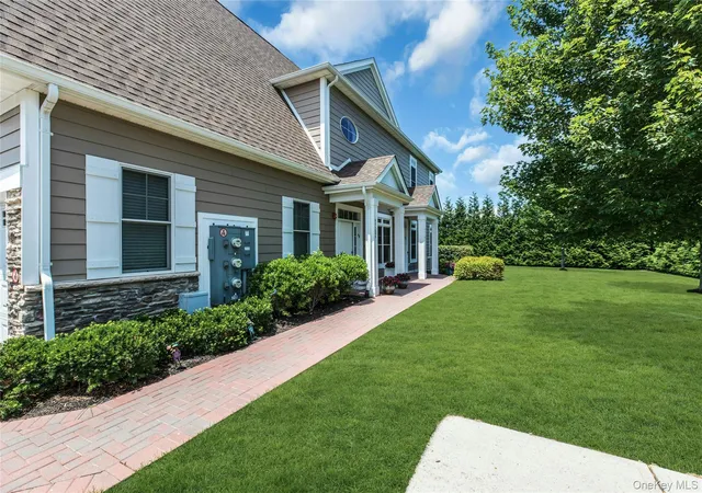 3rd image of 45104 Silver Birch Lane Lane, Oyster Bay, NY 11803 | MLS# 1019729