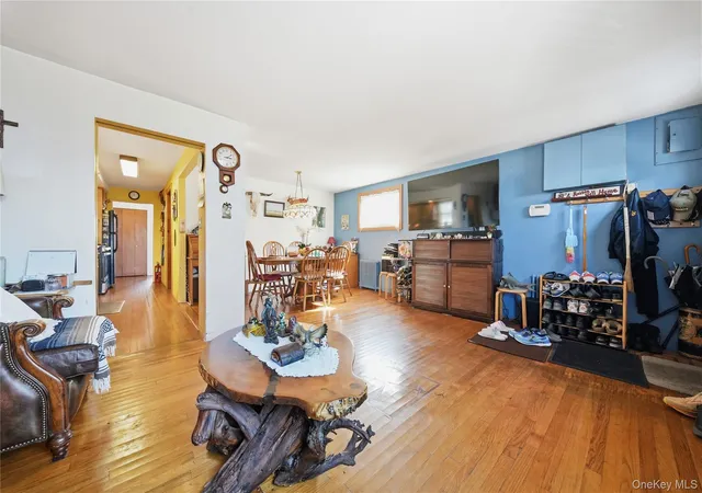 4th image of 39 W 11Th Rd, Broad Channel, NY 11693 | MLS# 1019735