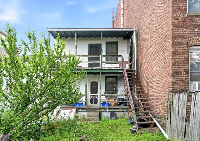 Homes for sale in Greenburgh, NY | 10 Clinton Street, Greenburgh, NY 10591 | MLS# 1019741