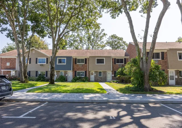 2nd image of 40 W 4th St #7, Patchogue, NY 11772 | MLS# 1019754