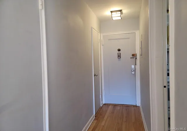 Photo 3 of Condo for sale at 330 S Broadway #D9, Greenburgh, NY 10591 | MLS# 1019764 | Listing updated on 2026-10-25