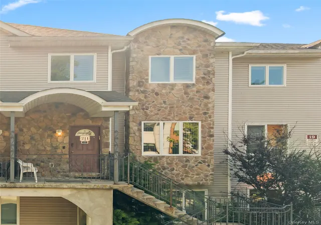 4th image of 19 Phyllis Ter #211, Ramapo, NY 10952 | MLS# 1019783