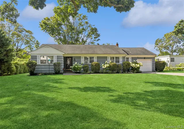 Photo 1 of Single family home for sale at 270 Opechee Ave, Southold, NY 11971 | MLS# 1019799 | Listing updated on 2026-08-26