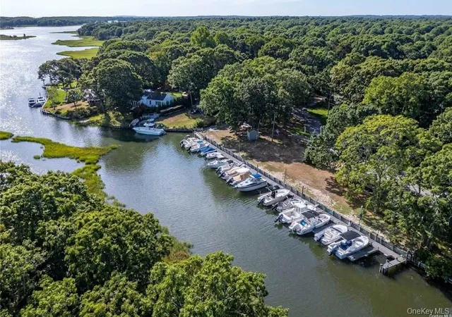 Photo 3 of Single family home for sale at 270 Opechee Ave, Southold, NY 11971 | MLS# 1019799 | Listing updated on 2026-10-05