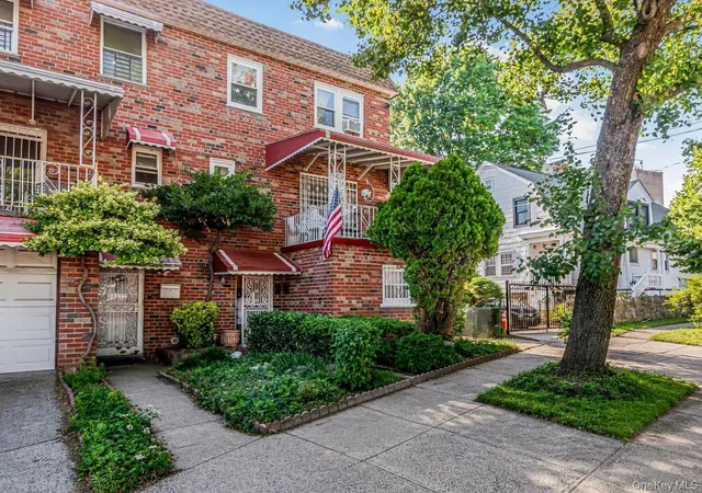 Photo 2 of Sale Pending at 4607 Wilder Ave, New York, NY 10466 | MLS# 1019812 | Listing updated on 2026-08-06