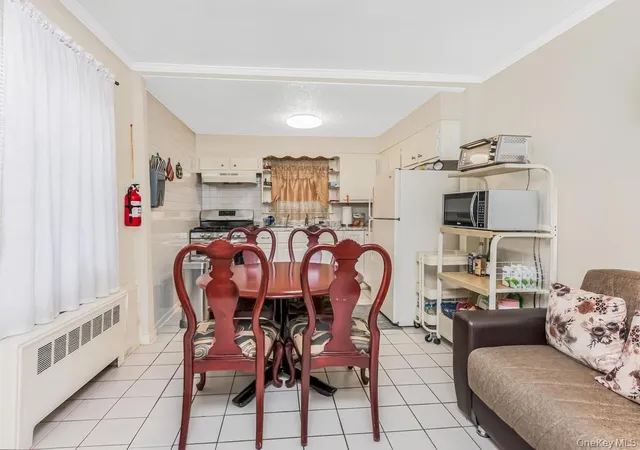 Photo 4 of Sale Pending at 4607 Wilder Ave, New York, NY 10466 | MLS# 1019812 | Listing updated on 2026-08-06