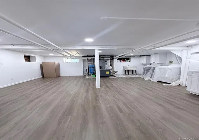 Photo 12 of Single family home for sale at 71 Longdale Ave, White Plains, NY 10607 | MLS# 1019815 | Listing updated on 2026-06-30