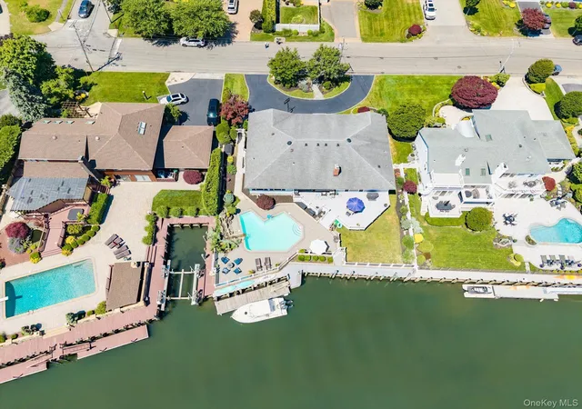 3rd image of 280 Bay Dr, Massapequa, NY 11758 | MLS# 1019839