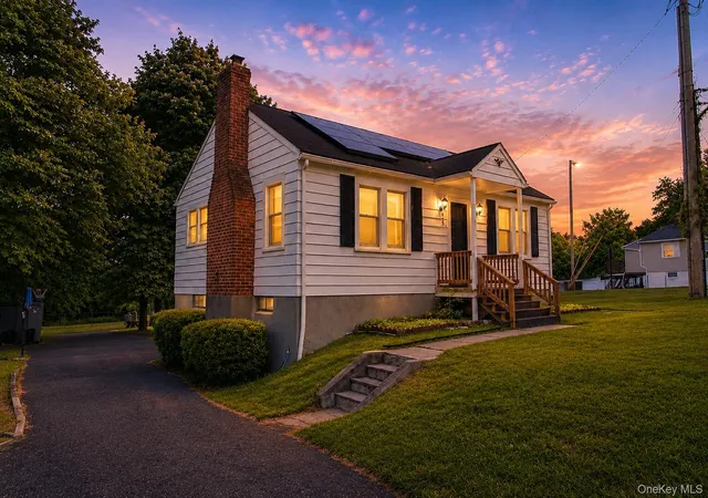 Homes for sale in Newburgh (town), NY | 15 S Plank Rd, Newburgh (town), NY 12550 | MLS# 1019849