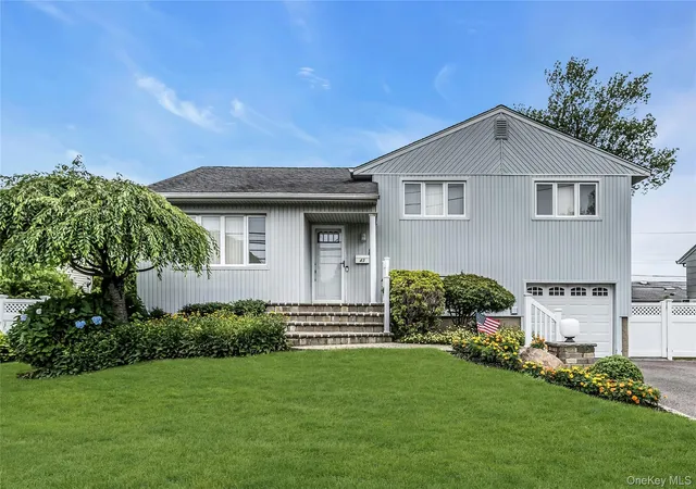 Photo 1 of Sale Pending at 43 Grohmans Ln, Oyster Bay, NY 11803 | MLS# 1019855 | Listing updated on 2026-07-27