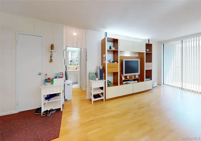 4th image of 1 Bay Club Dr #17E, New York, NY 11360 | MLS# 1019857