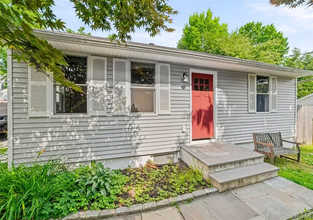 Photo 1 of Single family home for sale at 3 Michaels Ln, Cortlandt, NY 10520 | MLS# 1019873 | Listing updated on 2026-10-06