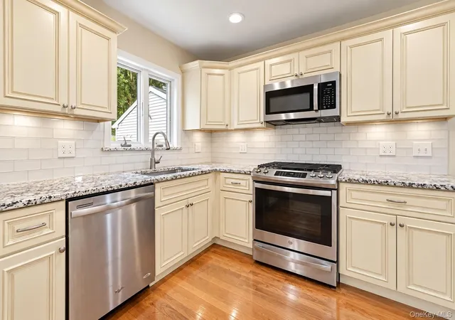 Photo 3 of Single family home for sale at 3 Michaels Ln, Cortlandt, NY 10520 | MLS# 1019873 | Listing updated on 2026-10-06