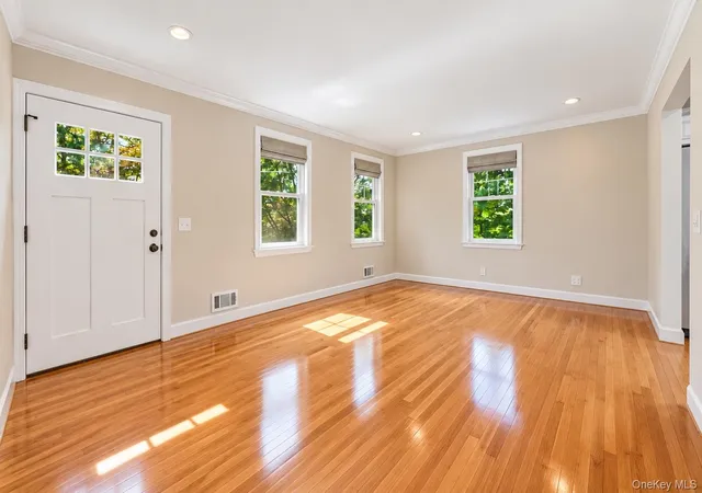 Photo 3 of Single family home for sale at 3 Michaels Ln, Cortlandt, NY 10520 | MLS# 1019873 | Listing updated on 2026-10-06