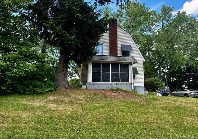 2nd image of 237 Windsor Hwy, New Windsor, NY 12553 | MLS# 1019884