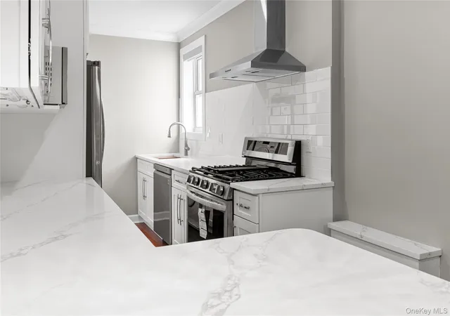 5th image of 1133 Midland Ave, Yonkers, NY 10708