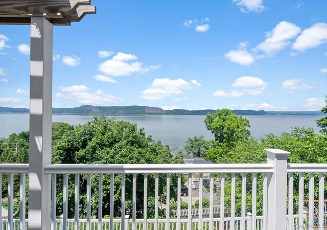 Homes for sale in Ossining, NY | 12 Riverview Ct, Ossining, NY 10562 | MLS# 1019889
