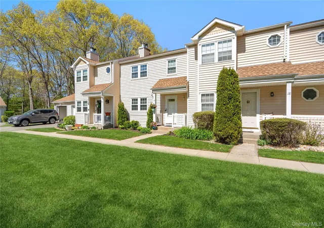Photo 2 of Sale Pending at 19 Paine Cmns #19, Yaphank, NY 11980 | MLS# 1019890 | Listing updated on 2026-07-09