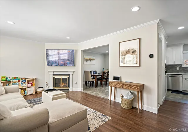 Photo 4 of Sale Pending at 19 Paine Cmns #19, Yaphank, NY 11980 | MLS# 1019890 | Listing updated on 2026-07-09