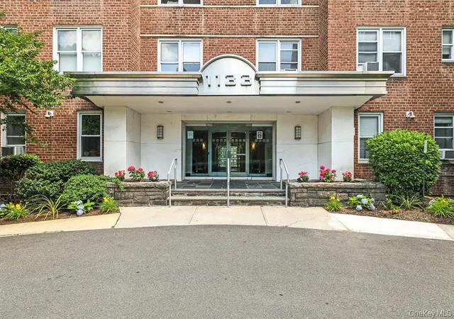 2nd image of 1133 Midland Ave, Yonkers, NY 10708