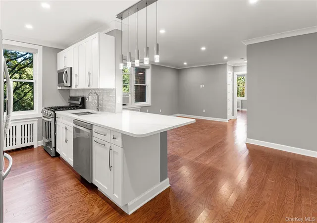 3rd image of 1133 Midland Ave #2C, Yonkers, NY 10708 | MLS# 1019892