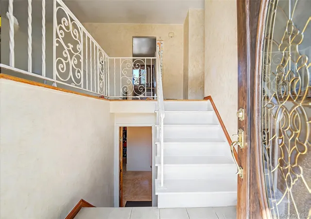 4th image of 14 Laurel Pl, Hempstead, NY 11714 | MLS# 1019900