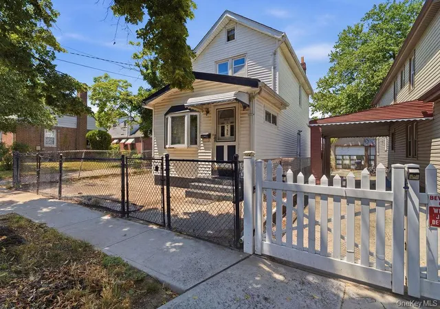 Photo 1 of Single family home for sale at 137 48 171st Street, New York, NY 11434 | MLS# 1019907 | Listing updated on 2026-09-02