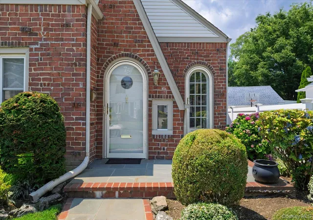 2nd image of 75 Wagg Ave, Hempstead, NY 11565 | MLS# 1019923