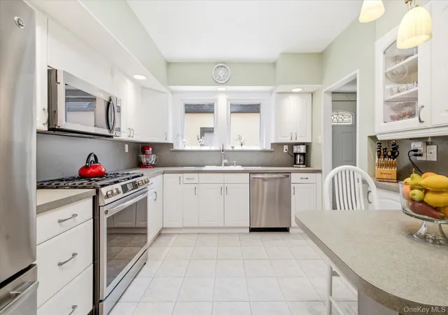 5th image of 75 Wagg Ave, Hempstead, NY 11565 | MLS# 1019923