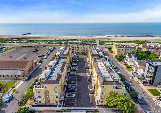2nd image of 188 Bch 101St St, Rockaway Park, NY 11694